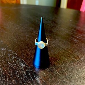 Silver ring, contemporary style w/moonstone setting, size 7